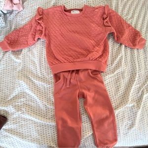 4t Old Navy Sweatshirt & Jogger Set